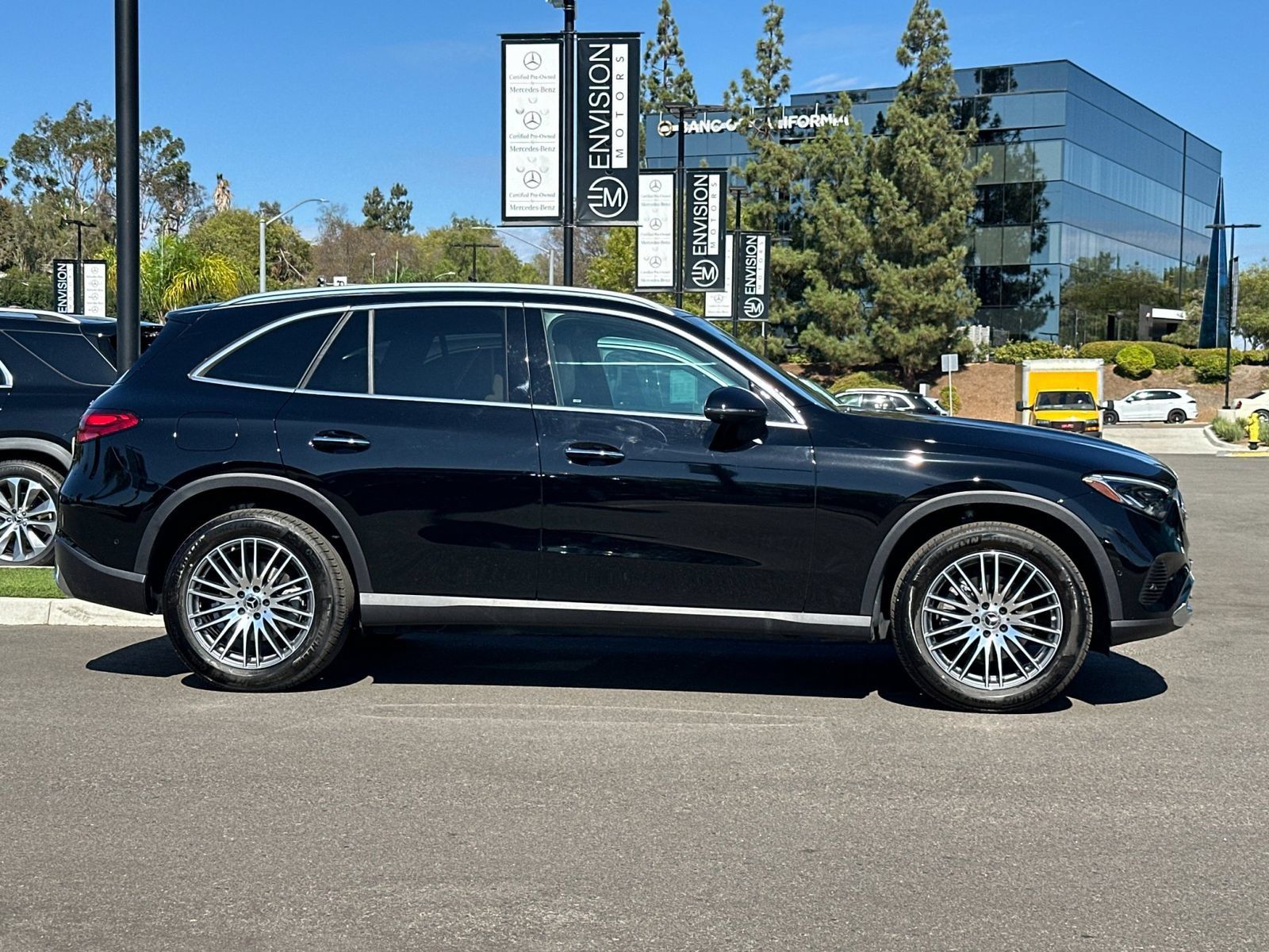 Certified 2026 Mercedes-Benz GLC 300 4MATIC image 2