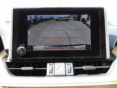 Used 2023 Toyota RAV4 XLE Premium image 37