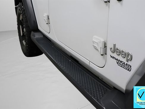 Used 2019 Jeep Wrangler Unlimited Sport S image 33