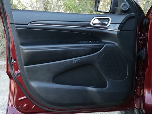 Used 2020 Jeep Grand Cherokee Limited w/ Premium Lighting Group image 27