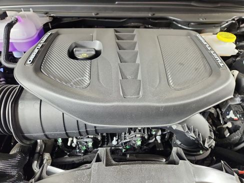 New 2025 RAM 1500 Limited AWD/4WD image 25