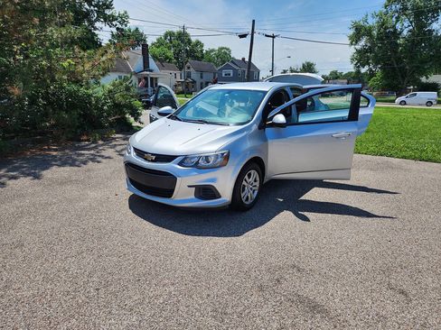 Used 2018 Chevrolet Sonic LS FWD image 19