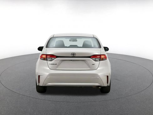 Used 2025 Toyota Corolla LE FWD image 8