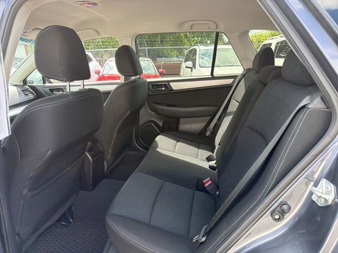 Used 2015 Subaru Outback 2.5i Premium AWD/4WD image 9