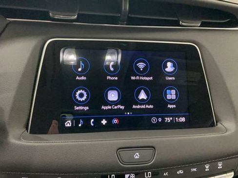 Used 2023 Cadillac XT4 Luxury w/ Cold Weather Package AWD/4WD image 24