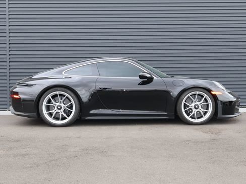 Used 2026 Porsche 911 GT3 RWD image 8