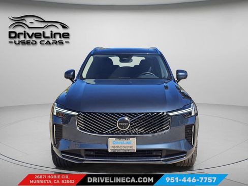 Used 2025 Volvo XC90 B6 Plus image 3