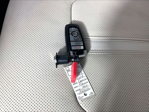 Used 2023 Ford Expedition Platinum AWD/4WD image 10