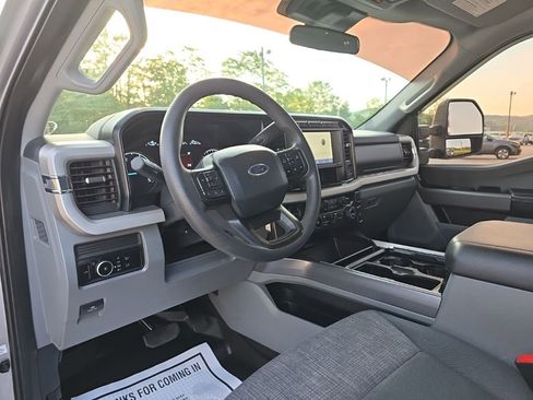 Used 2024 Ford F350 XLT w/ 360-Degree Camera Package AWD/4WD image 16