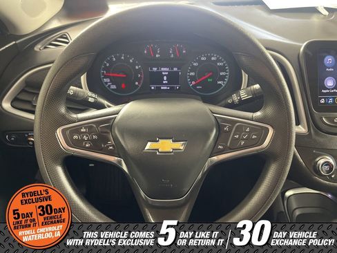 Used 2023 Chevrolet Malibu LT FWD image 25