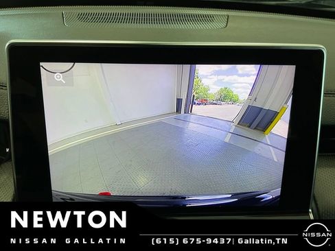 Used 2022 Jeep Compass Trailhawk w/ Trailhawk Convenience Group AWD/4WD image 9