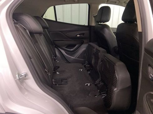 Used 2022 Buick Encore Preferred image 20