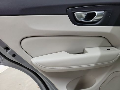 New 2026 Volvo XC60 B5 Ultra w/ Protection Package Premier image 15