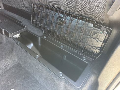 Used 2022 Toyota Tacoma SR RWD image 10