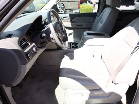 Used 2007 GMC Yukon SLT w/ SLT Preferred Equipment Group AWD/4WD image 11