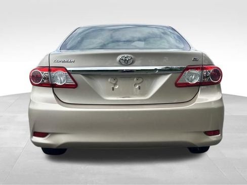 Used 2013 Toyota Corolla LE FWD image 5