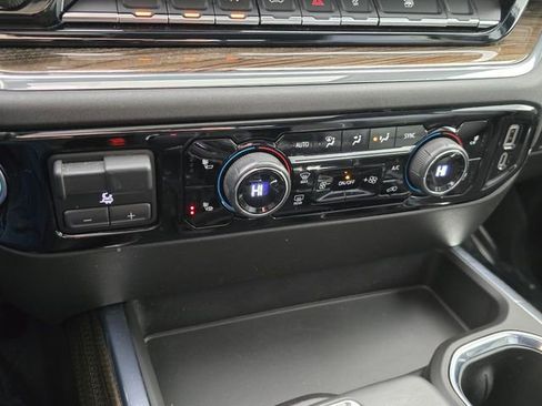 Used 2023 Chevrolet Silverado 1500 RST w/ Rally Edition AWD/4WD image 36