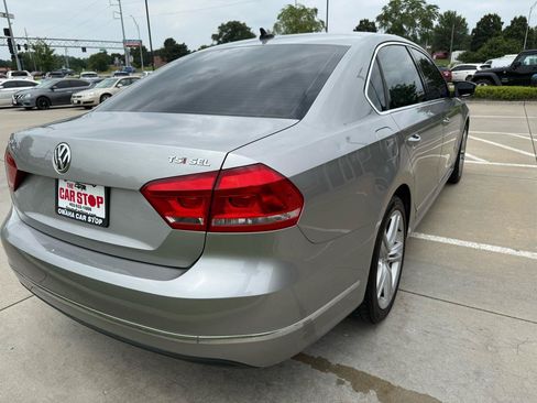 Used 2014 Volkswagen Passat 1.8T SEL Premium FWD image 6
