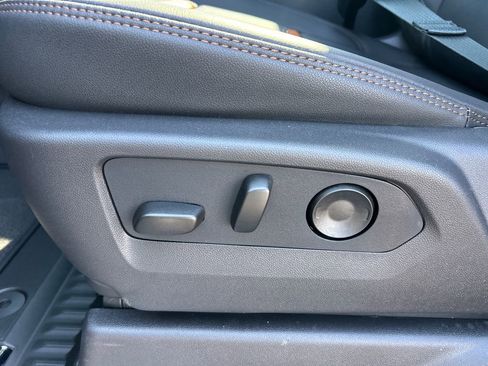 New 2026 GMC Sierra 2500 AT4 w/ AT4 Premium Plus Package image 18