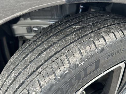 New 2026 Toyota Prius XLE image 9