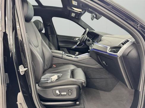 Used 2022 BMW X6 xDrive40i w/ Premium Package AWD/4WD image 19