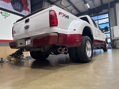 Used 2014 Ford F350 King Ranch w/ King Ranch w/Chrome Package image 27