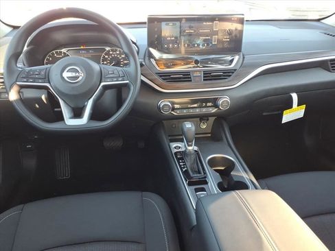 New 2025 Nissan Altima 2.5 SV w/ SV Special Edition Package image 9