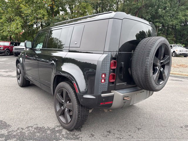 Used 2021 Land Rover Defender 110 X-Dynamic HSE AWD/4WD image 3