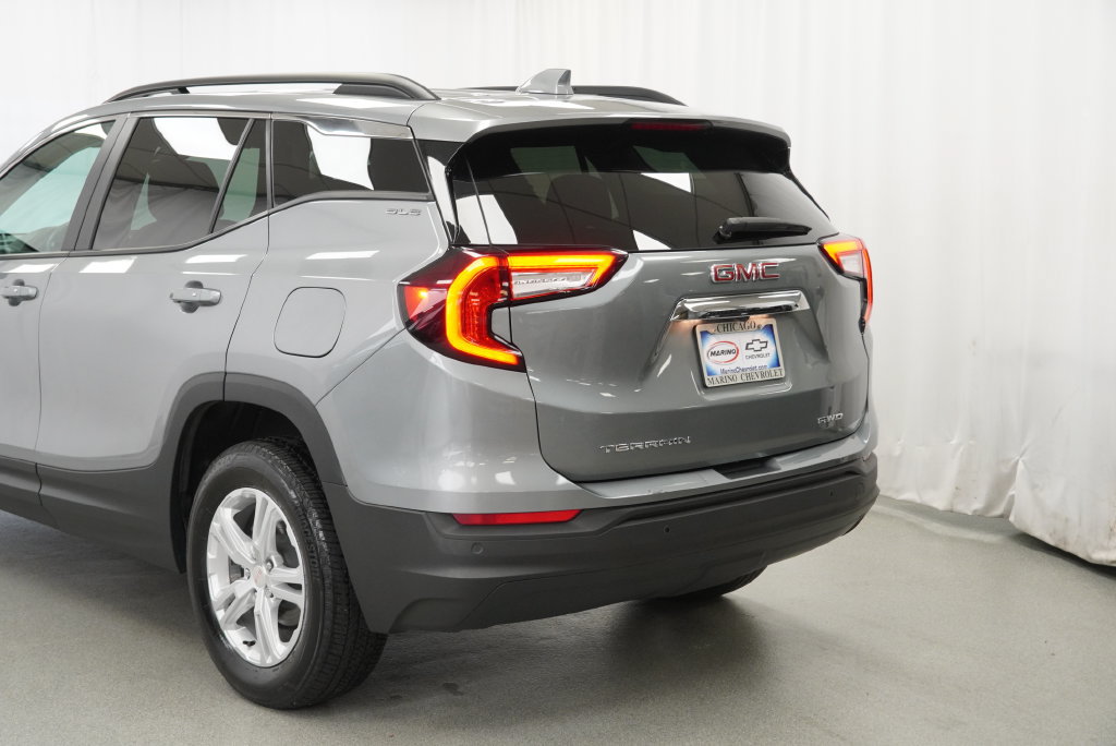 Used 2024 GMC Terrain SLE w/ Driver Convenience Package AWD/4WD image 38