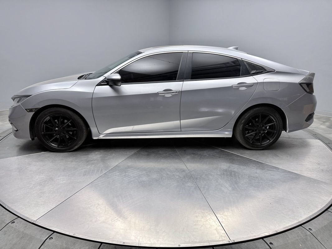 Used 2019 Honda Civic EX image 8