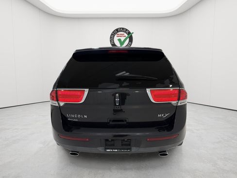 Used 2015 Lincoln MKX FWD w/ Equipment Group 101A image 4
