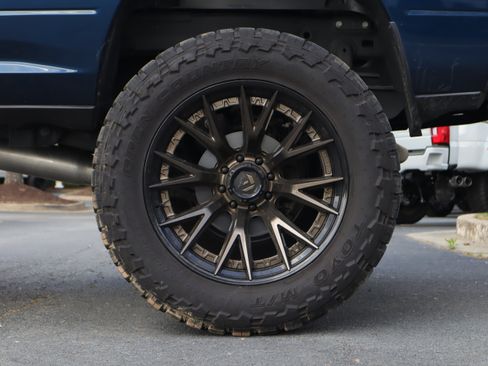 Used 2024 RAM 2500 Laramie w/ Night Edition image 6