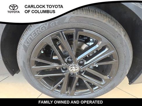 Used 2026 Toyota Camry SE image 10