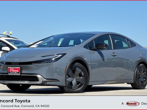 Used 2023 Toyota Prius Prime FWD image 1