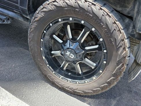 Used 2018 Toyota 4Runner TRD Off-Road AWD/4WD image 8