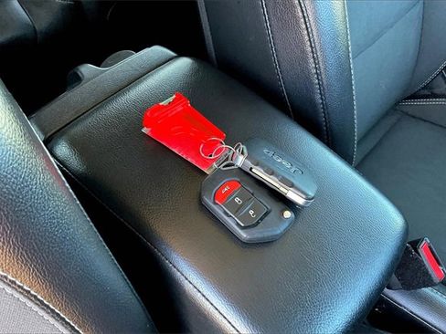 Used 2021 Jeep Wrangler Unlimited Freedom Edition image 12