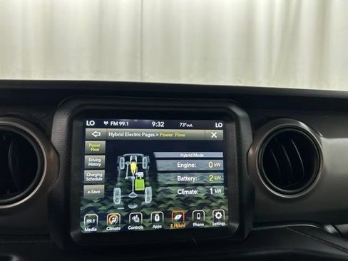 Used 2023 Jeep Wrangler Unlimited AWD/4WD image 17