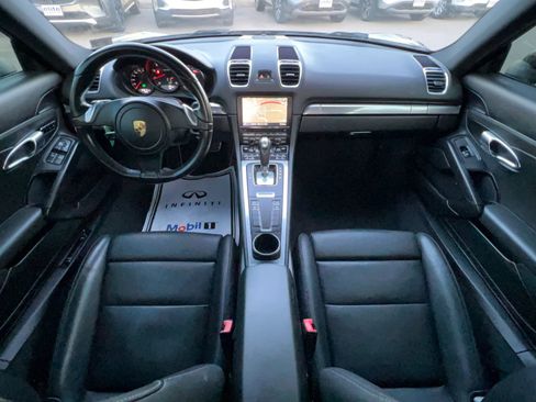 Used 2016 Porsche Cayman image 18