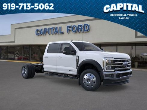 New 2026 Ford F550 4x4 Crew Cab image 7