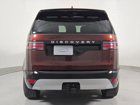 Used 2026 Land Rover Discovery Limited Edition AWD/4WD image 7