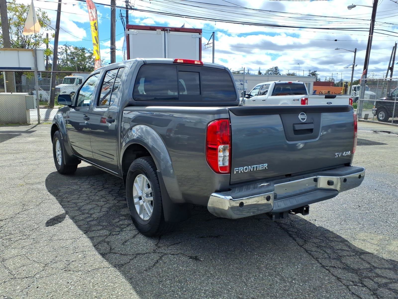 Used 2021 Nissan Frontier SV AWD/4WD image 5