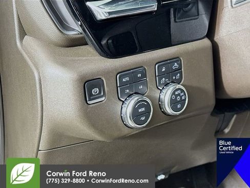 Used 2025 GMC Sierra 2500 SLT w/ SLT Premium Package image 14