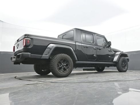 Used 2023 Jeep Gladiator Sport AWD/4WD image 56