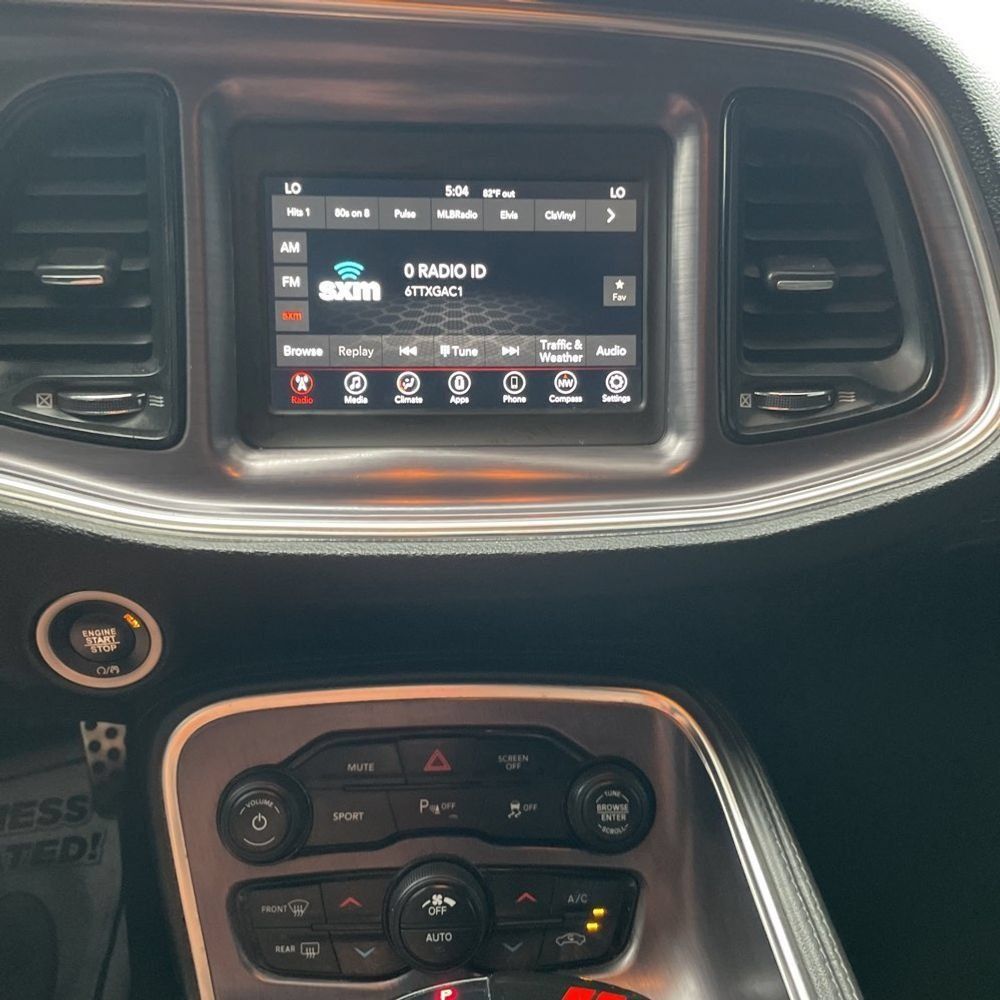 Used 2018 Dodge Challenger R/T w/ Performance Handling Group RWD image 10