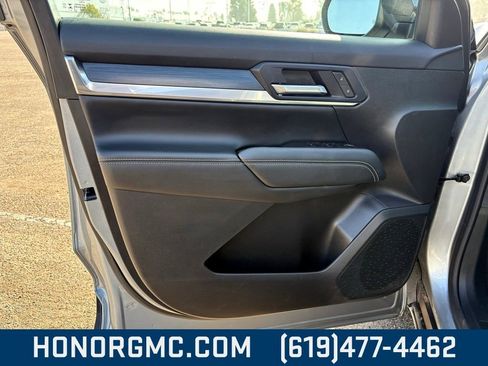 Used 2025 GMC Terrain Elevation image 13