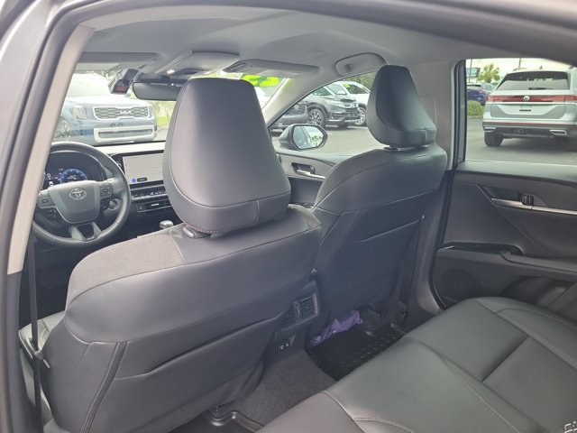Used 2025 Toyota Camry XLE FWD image 13