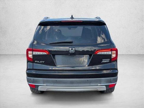 Used 2020 Honda Pilot Touring image 6