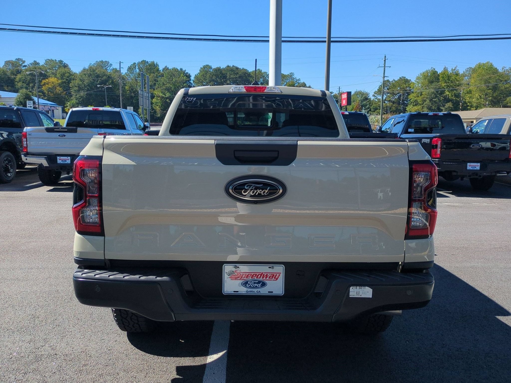 New 2026 Ford Ranger XLT w/ Equipment Group 301A High AWD/4WD image 8