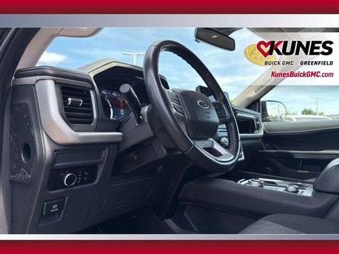 Used 2024 Ford Expedition XLT AWD/4WD image 17