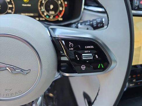 New 2026 Jaguar F-PACE R-Dynamic S image 16